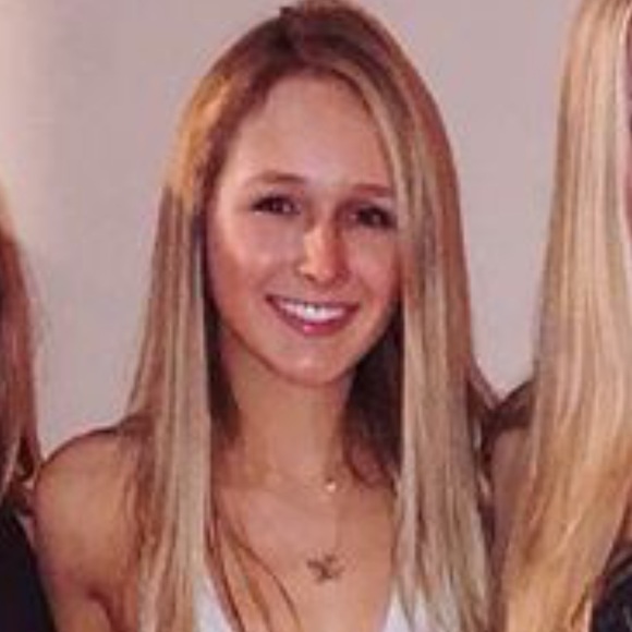 MEET YOUR POSHER ~ ELLA - Picture 4 of 4